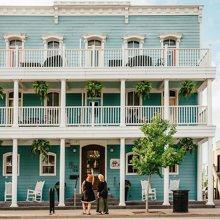 The Grove Hotel Kingsville Exterior photo